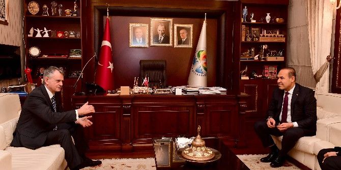 Kanada Büyükelçisi’nden Sözlü’ye Ziyaret