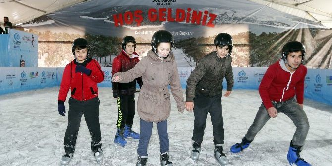 Sultangazi’de Buz Pisti Ve 10 D Sinema Hizmete Açılıyor