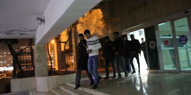 Uyuşturucu Ticareti Yapan 4 Şahıs Tutuklandı