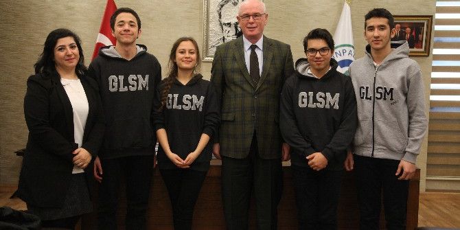 Kolej Öğrencilerinden Başkan Kurt’a Ziyaret