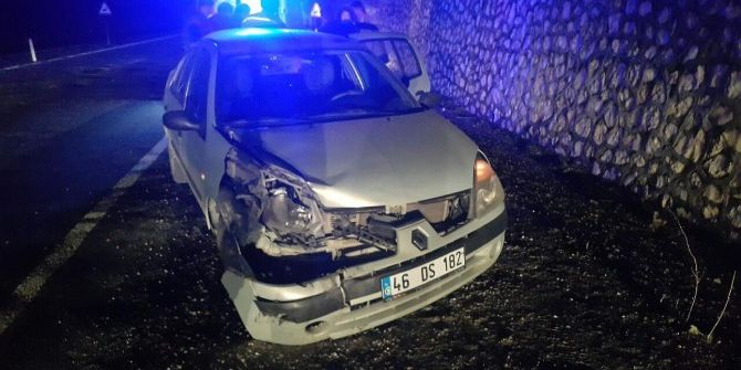 Gölbaşı İlçesinde Otomobil İle Tır Çarpıştı: 1 Yaralı