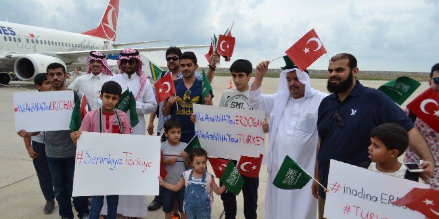 Arap Turistlerden Erdoğan’a Destek