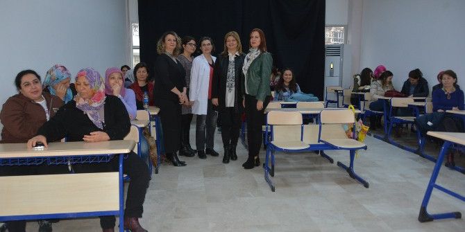 Yunusemreli Hanımlara Kanser Semineri