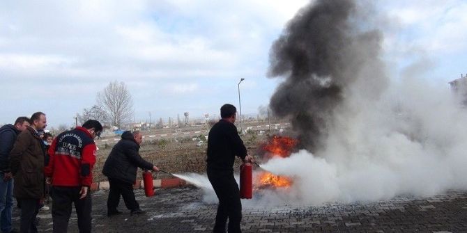 Çavdarhisar Devlet Hastanesi’nde Yangın Tatbikatı
