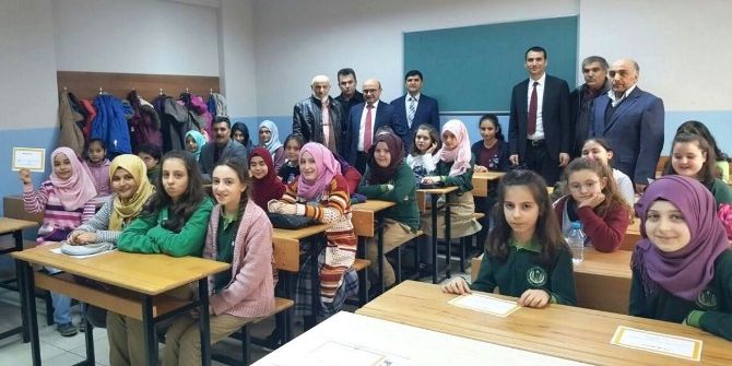 Altınova’da 3 Bin Öğrenci Karne Aldı