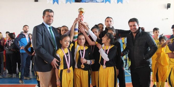 Yıldızlar Futsal Müsabakaları Sona Erdi