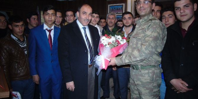 İhl Öğrencileri Askerleri Ziyaret Etti