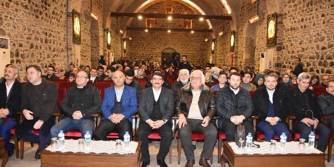 Şehzadeler’de Darbeler Tarihi Konuşuldu