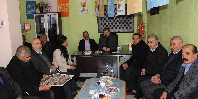 Ak Parti Referanduma Hazırlanıyor