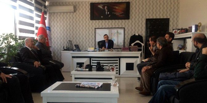 Edremit Kaymakamı Ve Belediye Başkan Vekili Çiçekli Basınla Bir Araya Geldi