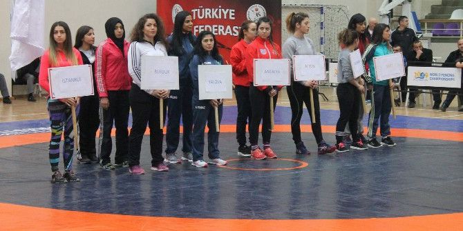 Türkiye Kadınlar Güreş Şampiyonası Bugün Sona Eriyor