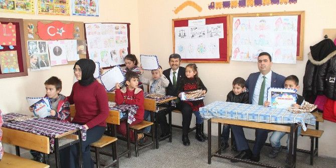 Gemerek’te Öğrenciler Karne Heyecanı Yaşadı