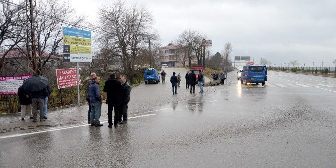 Boşanmak Üzere Olduğu Eşini Ve Kayınvalidesini Bıçaklayarak Öldürdü