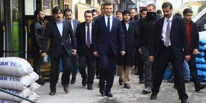 Bakan Yardımcısı Yegin Esnaflarla Bir Araya Geldi