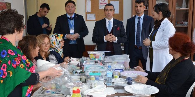 Kaymakam Arslan Kursiyerlerin Çalışmalarını İzledi