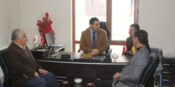 Vali Işın, Muhtarlar Derneğini Ziyaret Etti