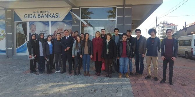 Öğrencilerden Anlamlı Yardım