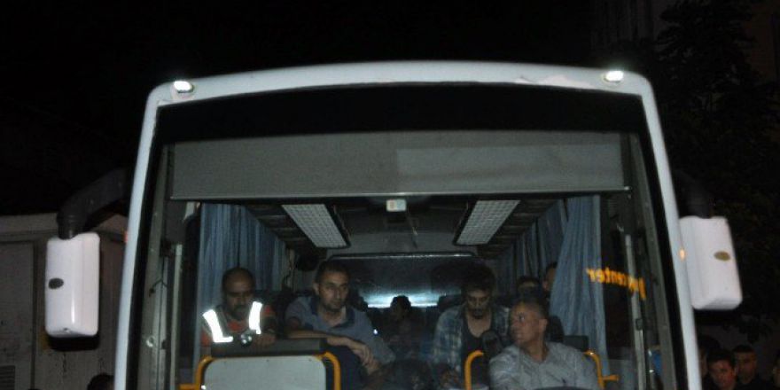 Gebze’de 15 Hakim Ve Savcı Tutuklandı