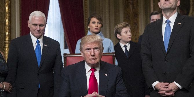 Trump, İlk Emirlerini İmzaladı