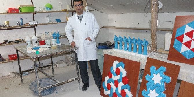 Gençlik Hayalini Çatı Katında Sanata Dönüştürüyor