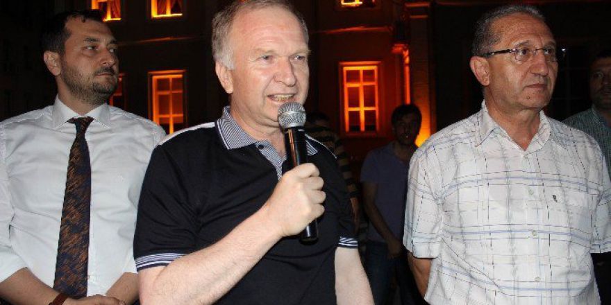 Vali Ceylan, “Darbeye Karşı Dimdik Ayaktayız”