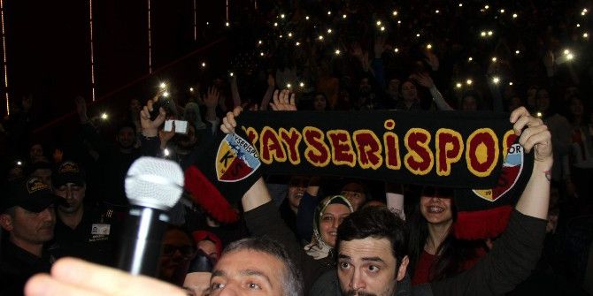 Kayseri Forum ‘Çalgı Çengi İkimiz’ Sevgisiyle Stadyuma Döndü