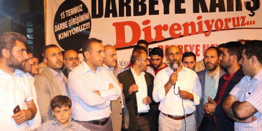 Ağrı’da Demokrasi Direnişinin 5’inci Gününde Halk Sokakları Terketmedi