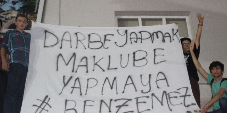 Gençlerden Fetö’ye ‘Maklube’ Göndermesi