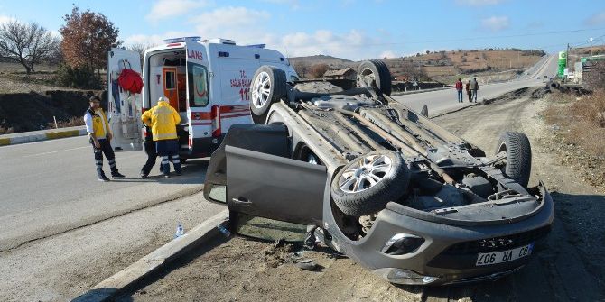Takla Atan Araçtan Yara Almadan Kurtuldular