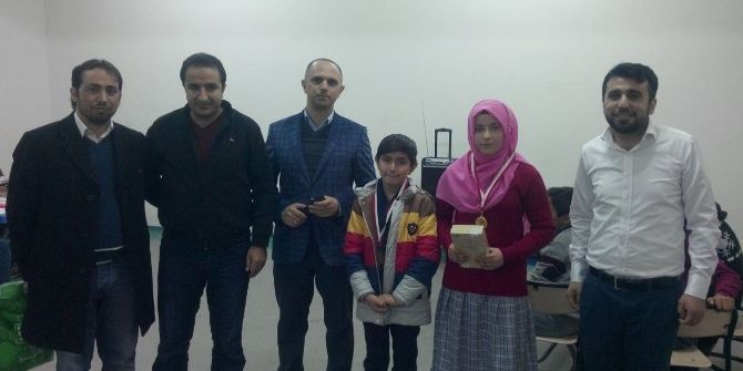 Siyer-i Nebi Yarışmasında Dereceye Girenler Ödüllendirildi