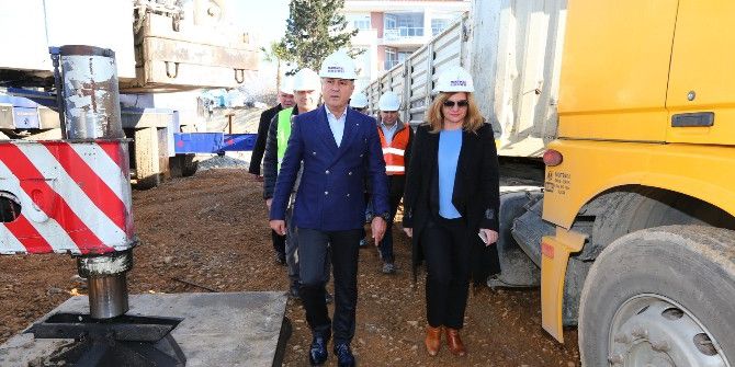 Manavgat Yaya Köprüsü’nün Ana Gövdesi Yerleştirildi