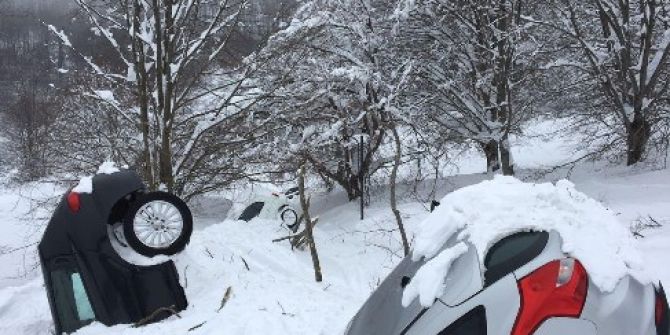 İtalya’da Çığ Altında Kalan Otelden 5 Kişi Daha Kurtarıldı