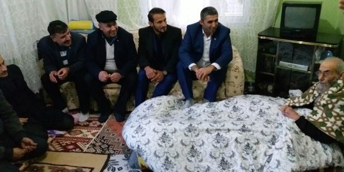 Şehit Aileleri Derneği’nden 90 Yaşındaki Emekli Korucuya Ziyaret