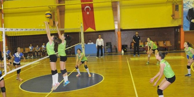 Nilüferli Küçük Voleybolculardan İkinci Galibiyet