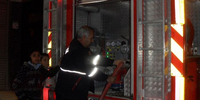 Kömürlükte Çıkan Yangın Korkuttu