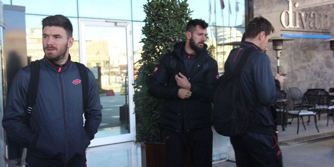 Gaziantep’te Bulunan Gençlerbirliği Kafilesi Ankara’ya Dönüyor