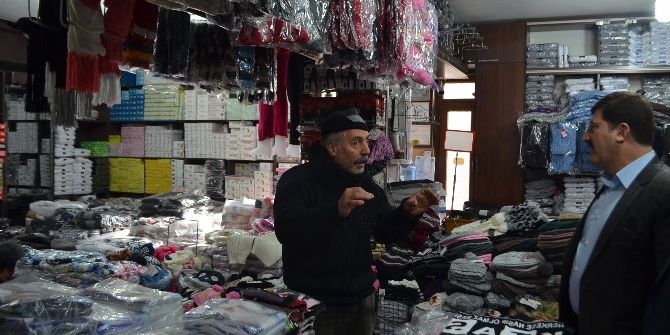 Akar, Esnafı Ziyaret Etti
