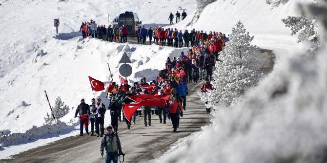 Zigana’da Çığ Faciasında Hayatını Kaybeden 10 Dağcı Törenle Anıldı