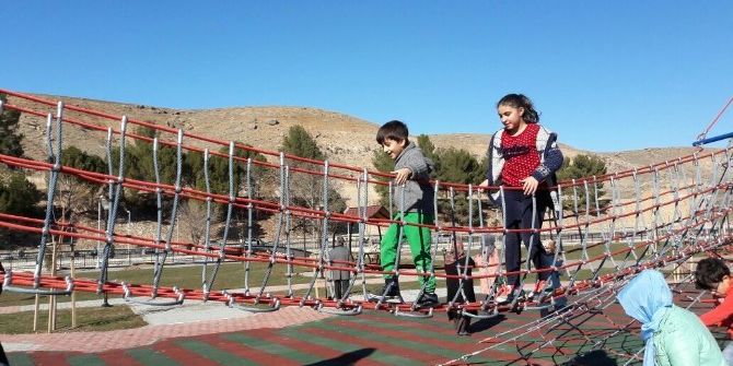 Adıyaman’da Yazdan Kalma Güneşli Hava Yaşanıyor