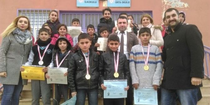 Çınarlı Öğrencilerden Başarı Üstüne Başarı