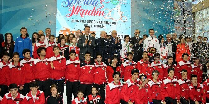 2016’nın Başarılı Sporcuları İlkadım’da Ödüllendirildi