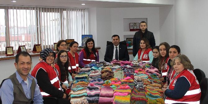 Türk Kızılayı’ndan "Minik Yürekler Üşümesin" Projesi