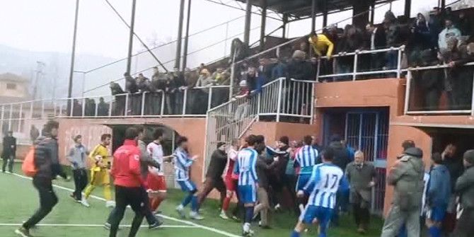 Zonguldak’ta Amatör Maçta Tekme Tokat Kavga