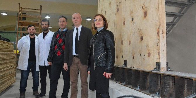Çok Katlı Ahşap Yapıların Depreme Karşı Dayanıklılığı Araştırılıyor