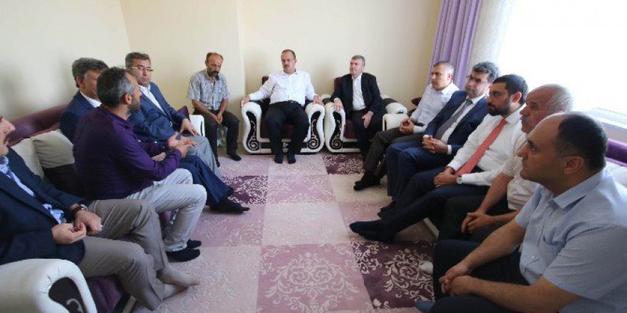 Beyşehir’de Öldürülen Mehmet Bayraktar’ın Baba Evine Ziyaret