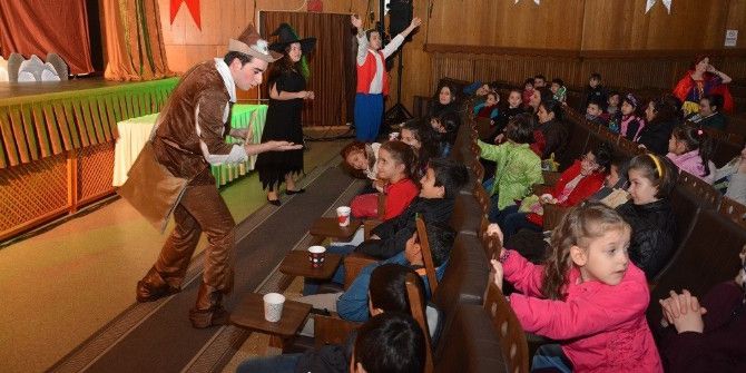 Süleymanpaşalı Çocuklar Barış Gezegeni Oyunuyla Keyifli Dakikalar Yaşadı