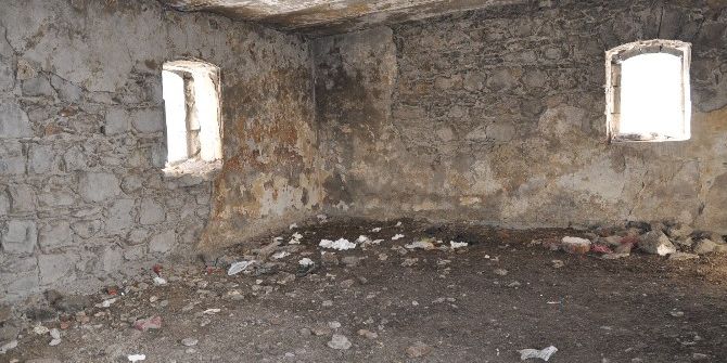 Dereiçi’ndeki Tarihi Hamam Yıkılıyor