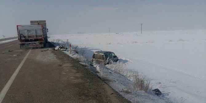 Erzurum’da Zincirleme Trafik Kazası: 18 Yaralı