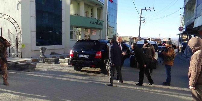 Kulp Belediyesine Kayyum Atanan Kaymakam Fatih Dülgeroğlu: