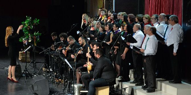 Muratpaşa’da Türkü Resitali